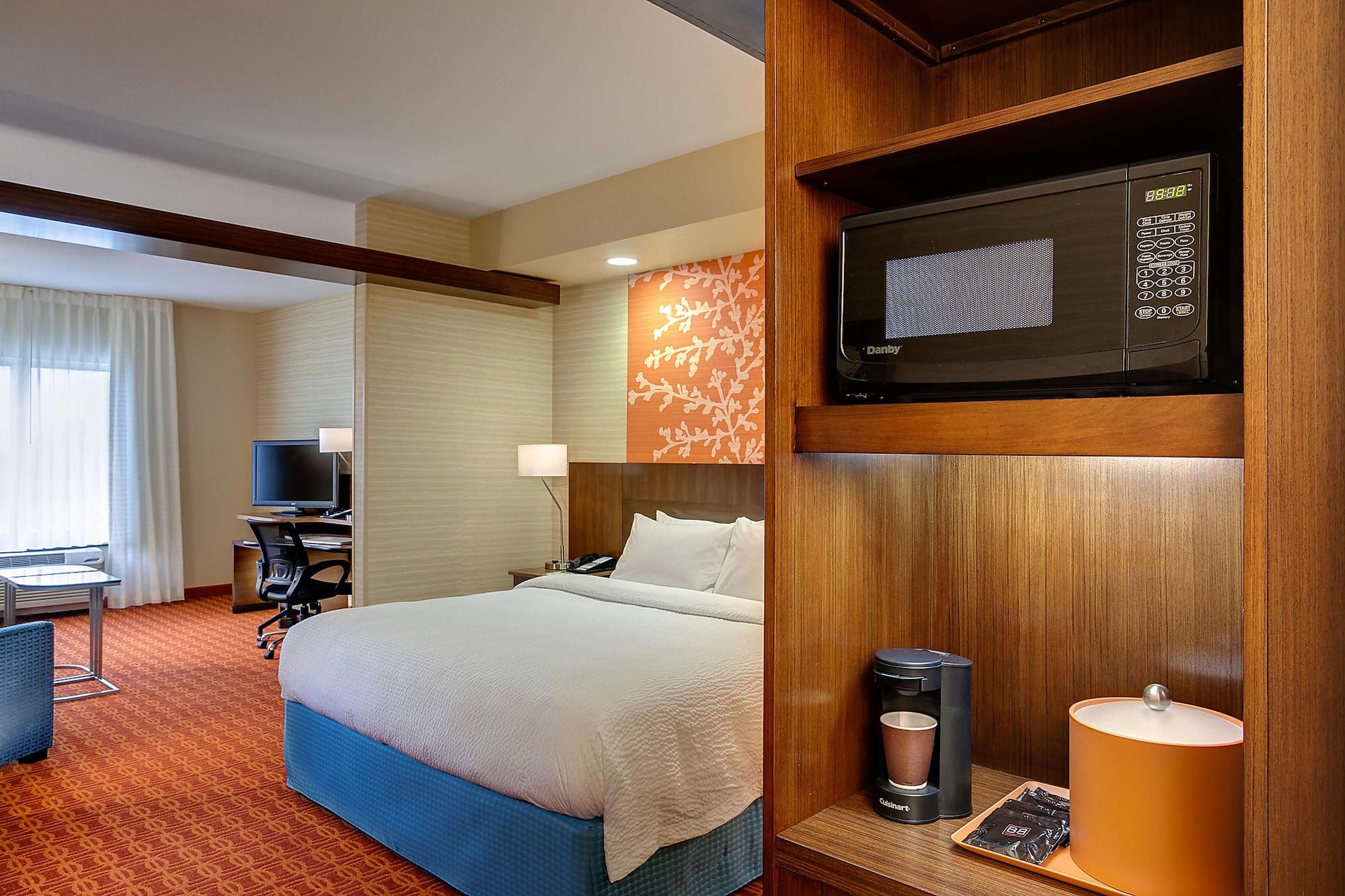 Fairfield Inn & Suites By Marriott Мебан Экстерьер фото