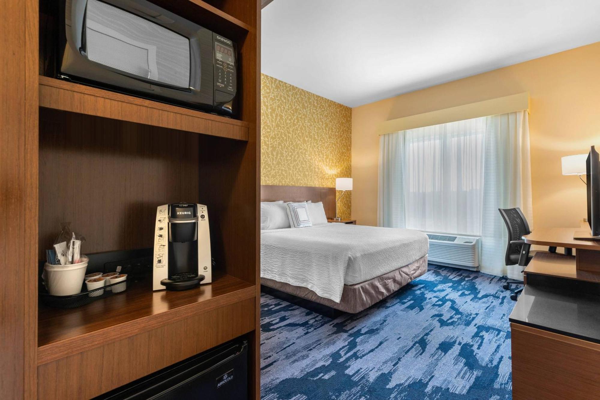 Fairfield Inn & Suites By Marriott Мебан Экстерьер фото